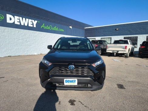 Used 2022 Toyota RAV4 LE image 8