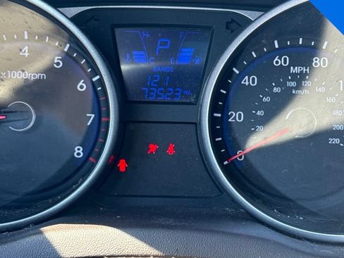 Used 2015 Hyundai Tucson Limited w/ Option Group 03 FWD image 10