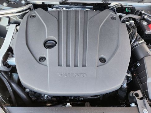 New 2026 Volvo XC60 B5 Plus w/ Protection Package Premier image 19