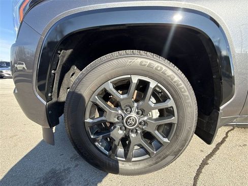 Used 2024 Toyota Sequoia Platinum image 10