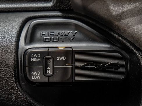 Used 2024 RAM 3500 Big Horn image 28