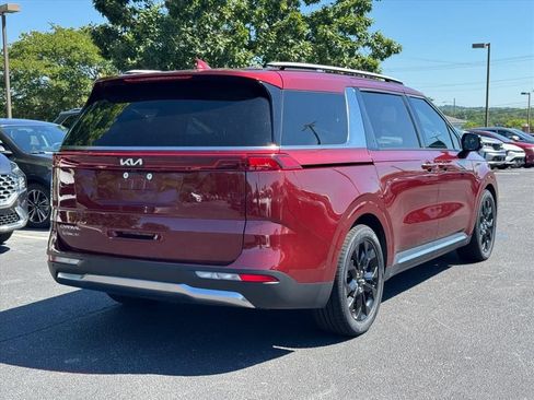 Certified 2024 Kia Carnival SX Prestige FWD image 3