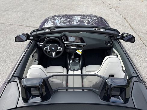 New 2026 BMW Z4 sDrive30i w/ Convenience Package image 21