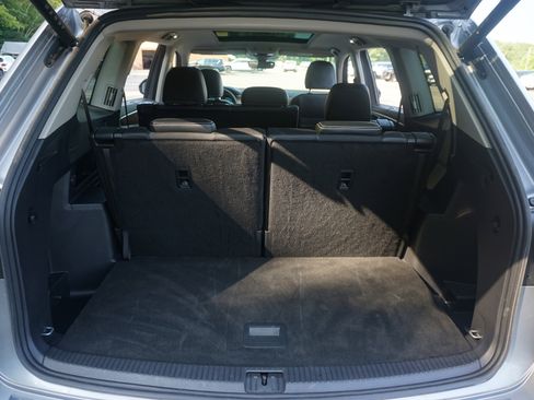 Used 2024 Volkswagen Atlas SE w/ Panoramic Sunroof Package image 20