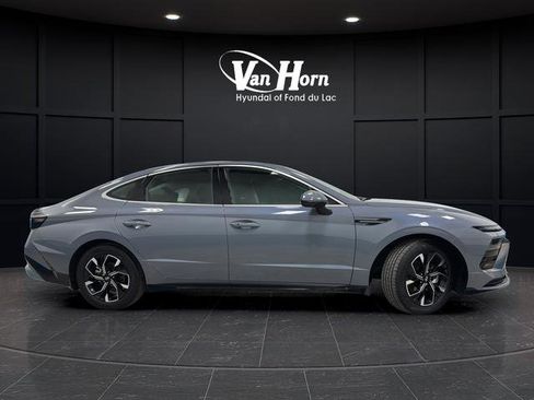 Used 2025 Hyundai Sonata SEL image 2