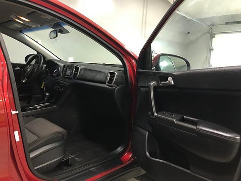 Used 2017 Kia Sportage LX FWD image 12