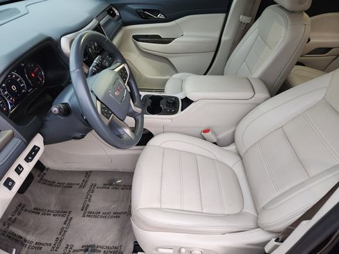 Used 2023 GMC Acadia Denali image 12