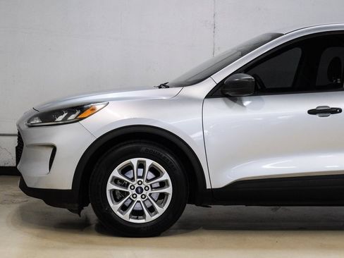Used 2020 Ford Escape S image 16