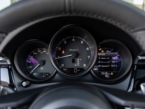 New 2026 Porsche Macan Turbo image 29