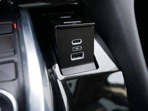 Used 2023 Acura MDX SH-AWD w/ Technology Package image 33