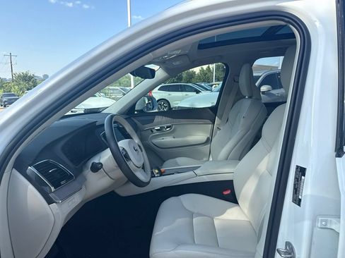 Used 2025 Volvo XC90 T8 Plus AWD/4WD image 21