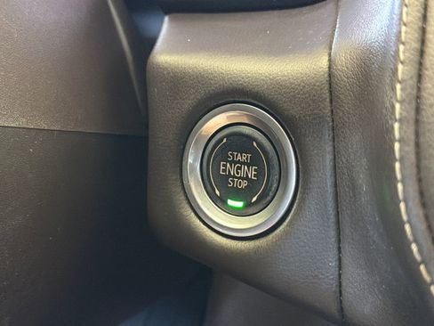 Used 2021 Chevrolet Tahoe LT w/ LT Signature Package image 5