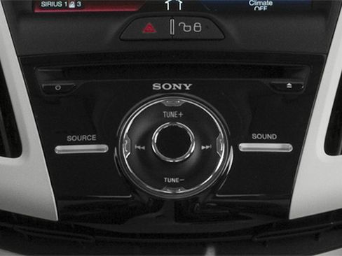 Used 2014 Ford Focus SE image 9