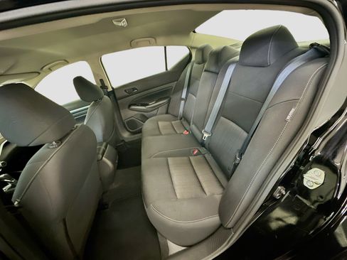 Used 2023 Nissan Altima 2.5 SV FWD image 28