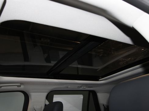 New 2026 Ford Expedition Active image 17