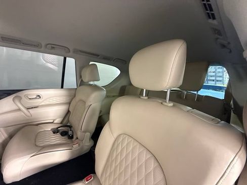 Used 2020 INFINITI QX80 Luxe w/ Sensory Package RWD image 16