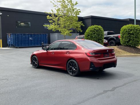 Used 2025 BMW 330i Sedan w/ M Sport Package RWD image 13