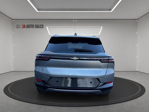 Used 2024 Chevrolet Equinox EV LT image 4