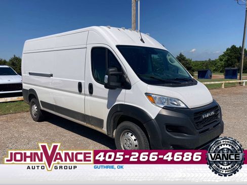 Used 2023 RAM ProMaster 2500 image 8