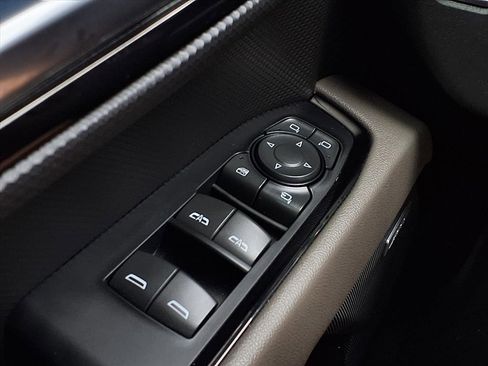 Used 2023 Chevrolet Silverado 1500 ZR2 w/ Technology Package image 23