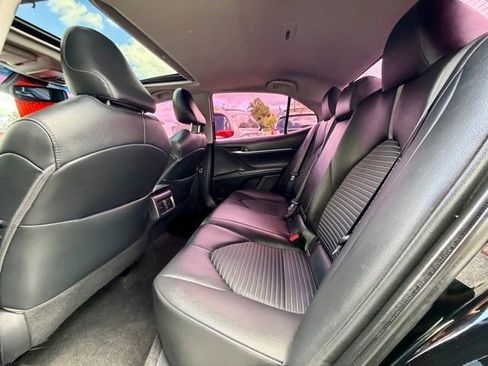 Used 2018 Toyota Camry SE w/ Audio Package FWD image 17