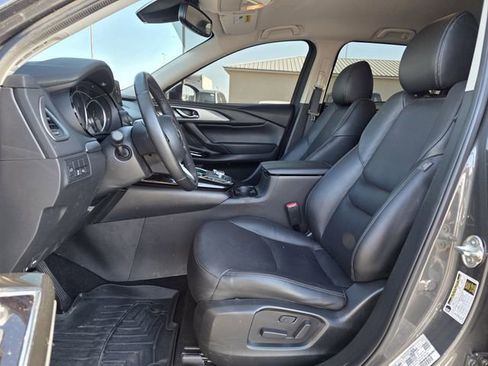 Used 2022 MAZDA CX-9 Touring image 12