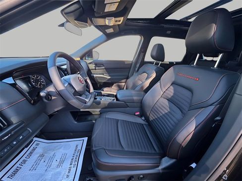 New 2026 Nissan Pathfinder SV image 23