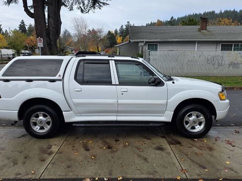 Used 2004 Ford Explorer Sport Trac XLT image 4