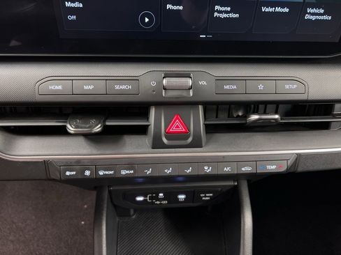 Used 2025 Kia K4 LXS image 13