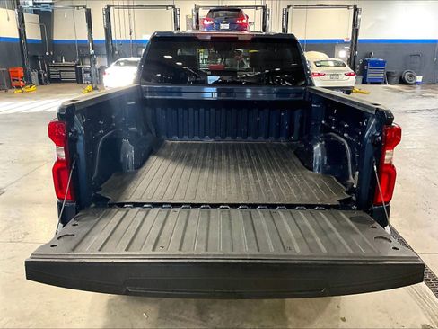 Used 2022 Chevrolet Silverado 1500 LT Trail Boss image 32