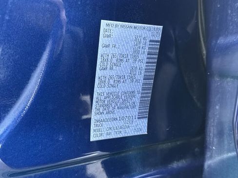 Used 2024 Nissan Titan SV RWD image 31