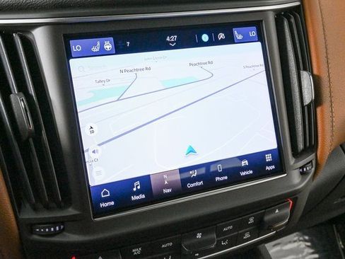 Used 2022 Maserati Levante GT image 16
