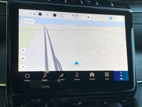 New 2025 Jeep Grand Cherokee Limited image 16