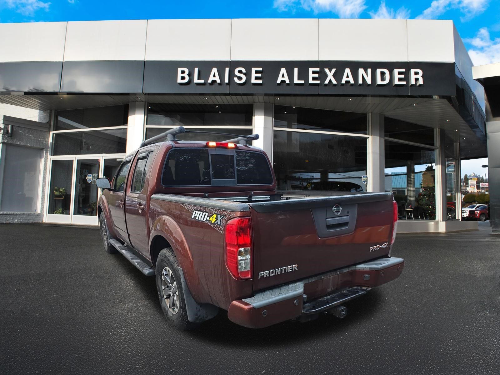 Used 2016 Nissan Frontier PRO-4X w/ Pro-4x Luxury Package AWD/4WD image 7