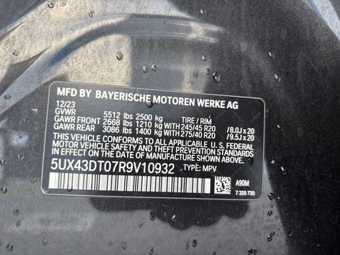 Used 2024 BMW X4 M40i w/ Premium Package image 32