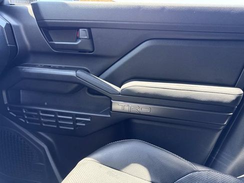 Used 2025 Toyota 4Runner TRD Off-Road Premium AWD/4WD image 22