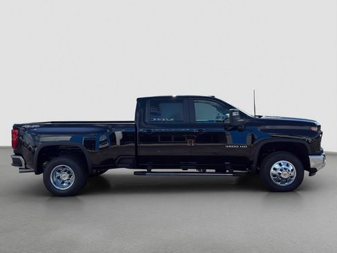 New 2026 Chevrolet Silverado 3500 LT w/ All Star Edition AWD/4WD image 7