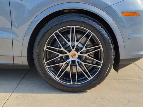 New 2026 Porsche Cayenne E-Hybrid AWD/4WD image 28