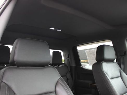 Used 2019 Chevrolet Silverado 1500 RST AWD/4WD image 32