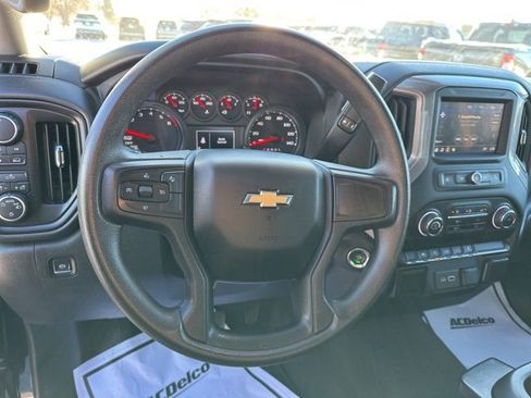 Used 2022 Chevrolet Silverado 1500 Custom image 23