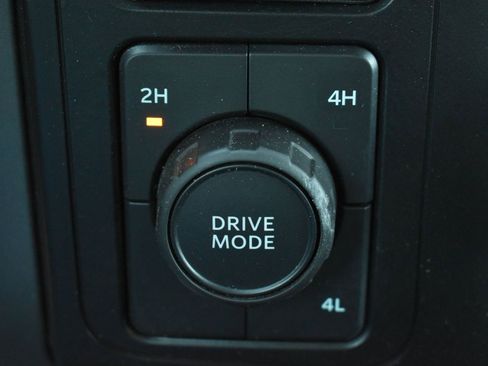 Used 2024 Ford F150 XLT AWD/4WD image 30