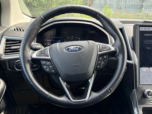 Used 2024 Ford Edge Titanium AWD/4WD image 22