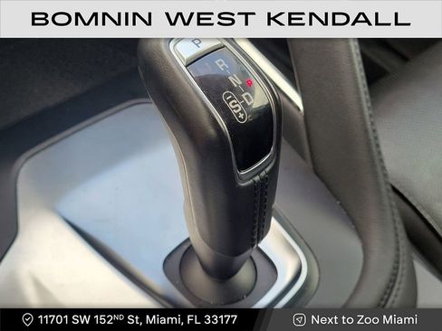 Used 2020 Jaguar E-PACE Base image 24