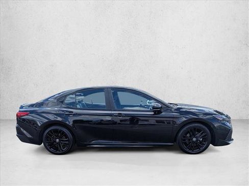 Certified 2025 Toyota Camry SE FWD image 4