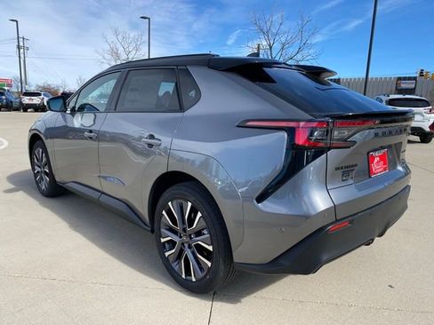 New 2026 Subaru Solterra image 3