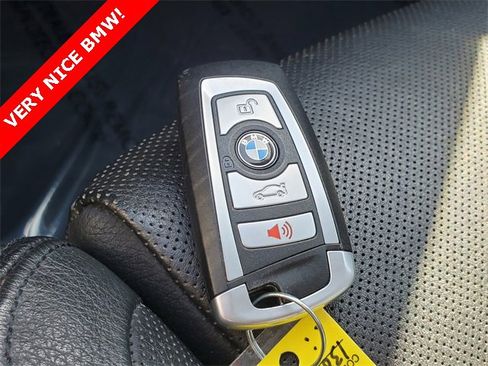 Used 2013 BMW 740Li xDrive image 25