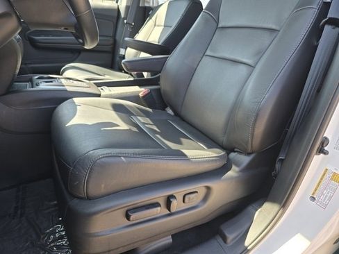 Used 2022 Honda Pilot Special Edition image 4