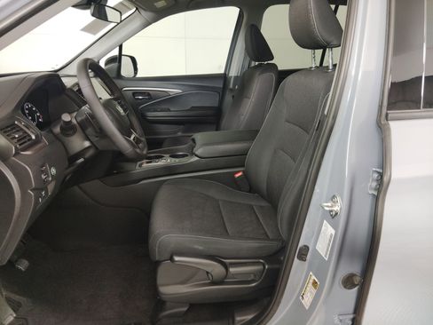 Certified 2024 Honda Ridgeline Sport image 5