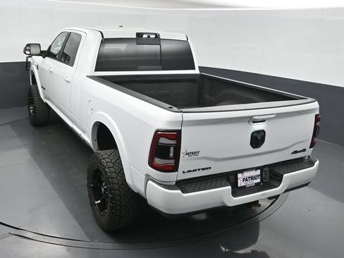 Used 2022 RAM 2500 Limited AWD/4WD image 35