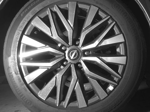 Used 2025 Nissan Altima 2.5 SV FWD image 18